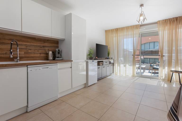 Apartment with terrace | City view — photo 5