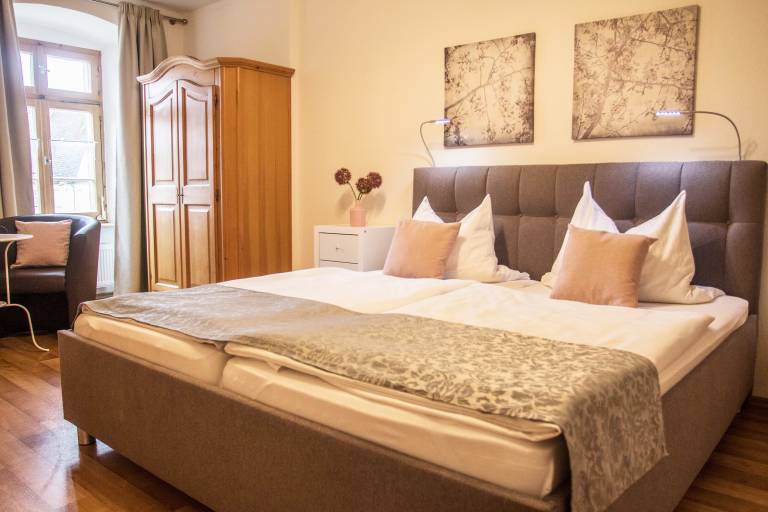 Ferienwohnung Kapelle mit geräumigem Schlafzimmer