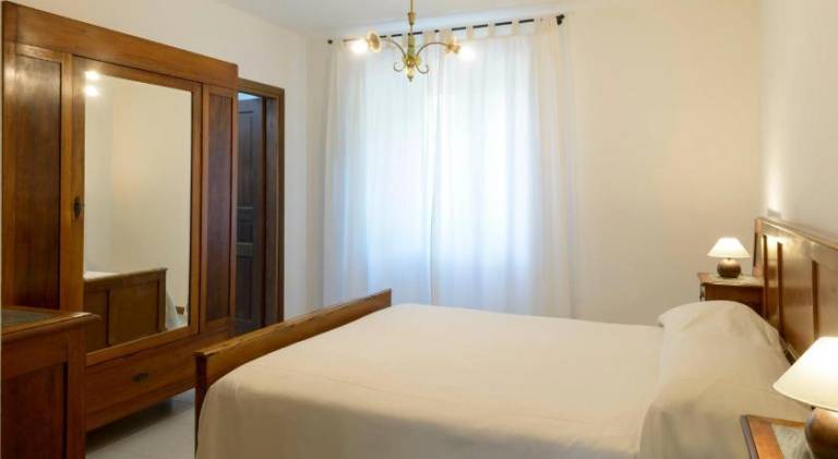 Ample vacation home | Pet-friendly — photo 2