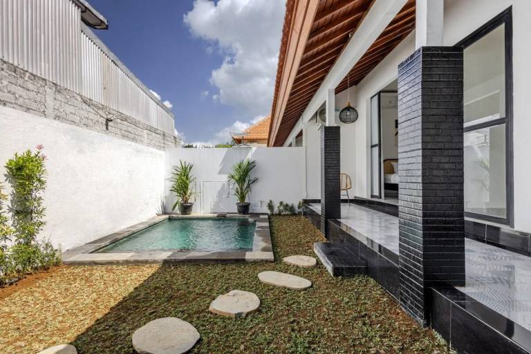Nice villa with private pool & patio | Dogs allowed — photo 4