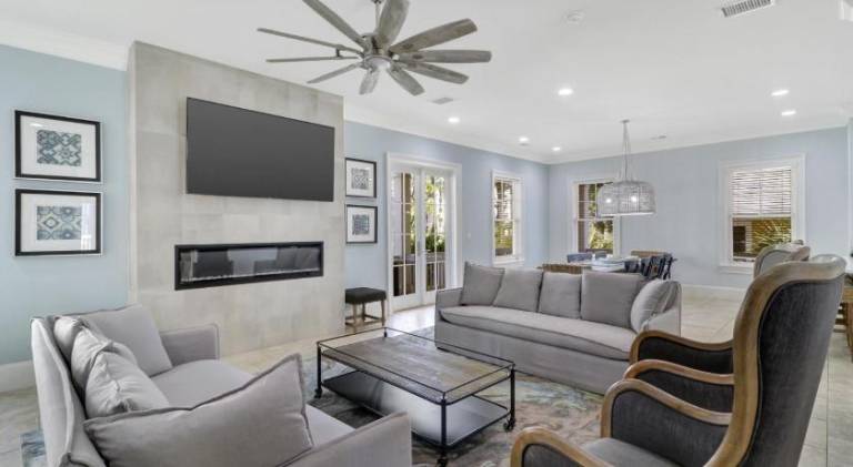 Vacation home with pool | Close to the beach | Pet-friendly — photo 3