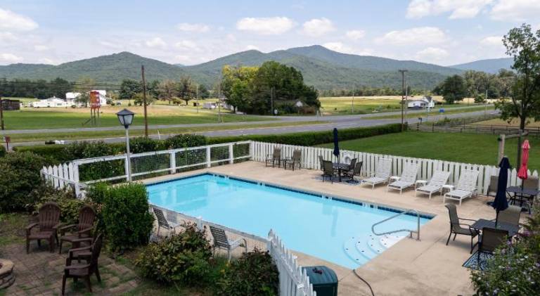 The Hillside Motel — photo 4