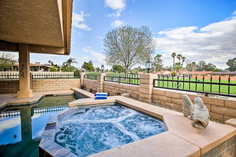 Pool/Spa, Theater Room & Views: Palm Desert Home! — photo 2