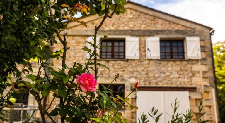 Vacation home with 4 rooms for 10 persons in Libourne