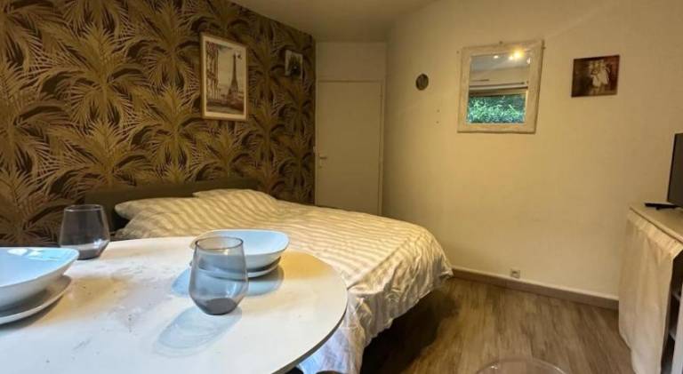 Rental apartment | Close to Champs-Élysées in Clichy