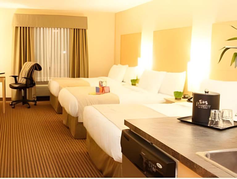 Pomeroy Inn & Suites at Olds College in Olds, AB