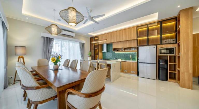 New Modern Luxury Villa in Canggu with Lounge, Rooftop, Ricefield Views — photo 5