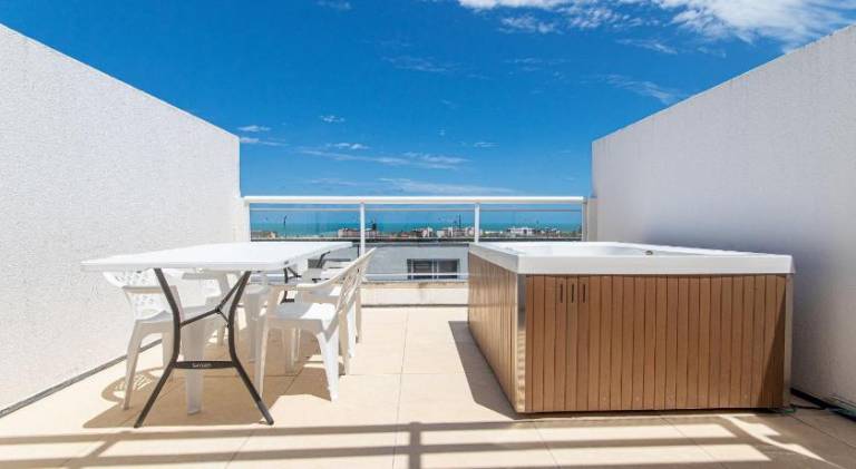 Beach Townhouses - Porto das Dunas By Carpediem — photo 4
