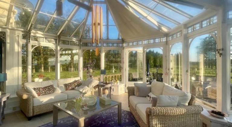 FINN VILLAGE Loch Lomond Villa - THE BLACK ROOM with Private Jacuzzi-Style Bath — photo 3