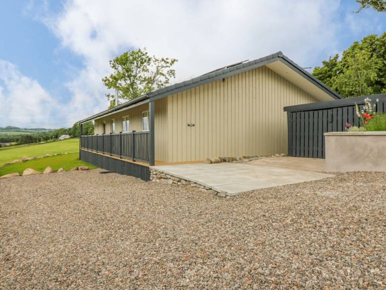 Cottage  Blairgowrie