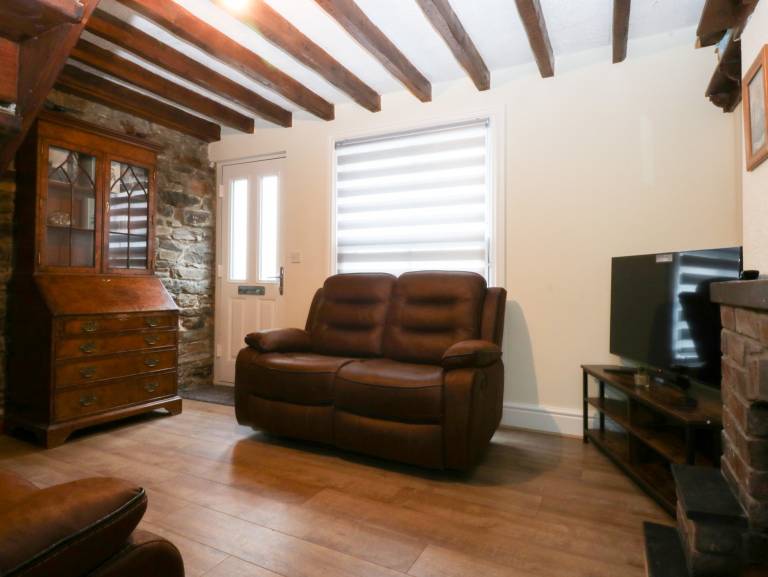 Children-friendly cottage with yard | Pets allowed — photo 3