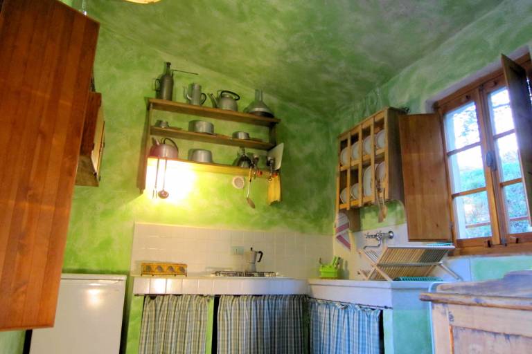 Lovely cottage with yard, pool & hot tub | Nature view | Dogs allowed — photo 2
