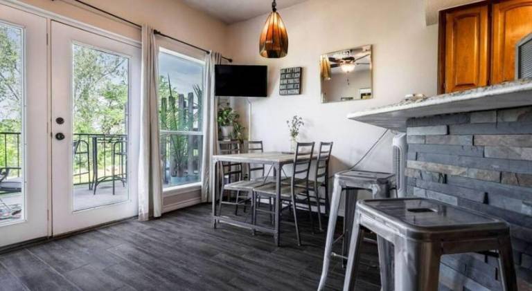 Rental apartment with pool — photo 4