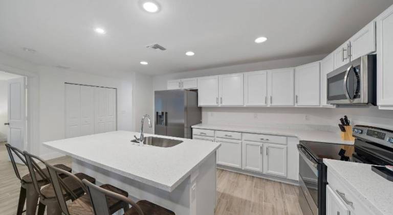 New Construction Home 10 to Beach 5 to Downtown — photo 2