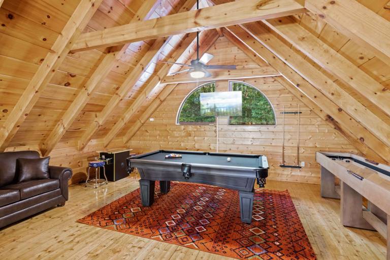 Child-friendly lovely cabin with jacuzzi, barbecue & pool | Mountain view | Pet-friendly — photo 5