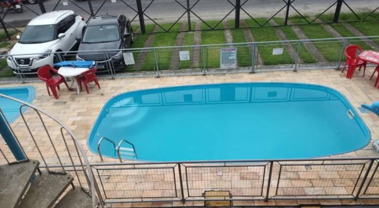 Rental apartment with pool in Caraguatatuba