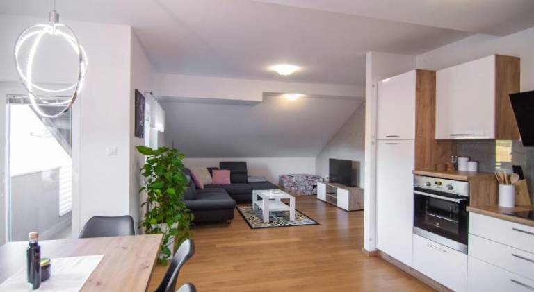 Rental apartment with 2 rooms for 6 persons — photo 3