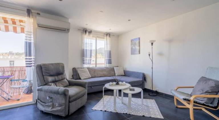 Apartment with 1 room for 4 persons in Marseille