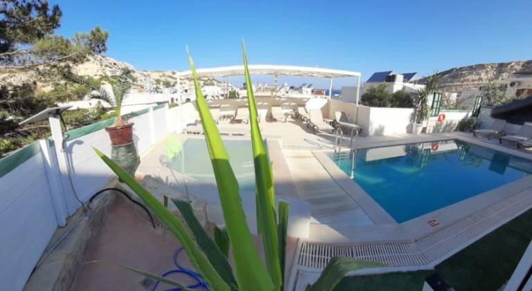 Lovely apartment with patio, yard & jacuzzi | Close to the beach | Pets allowed in Heraklion