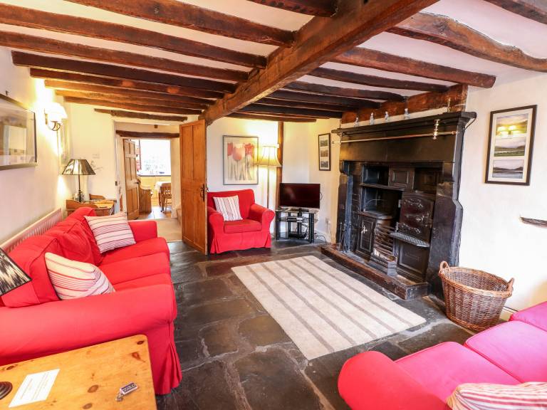Child-friendly cottage with yard | Pets are welcome — photo 2