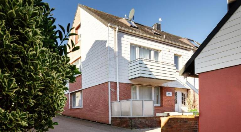 Holiday apartment with 2 rooms for 5 persons in Helgoland
