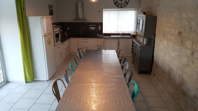 Child-friendly pleasant house with private pool, yard & barbecue | Garden view | Pets allowed — photo 3