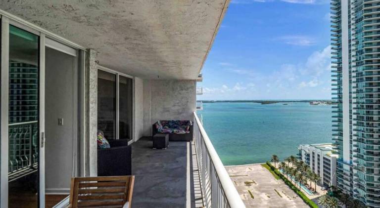 Holiday apartment with pool — photo 3