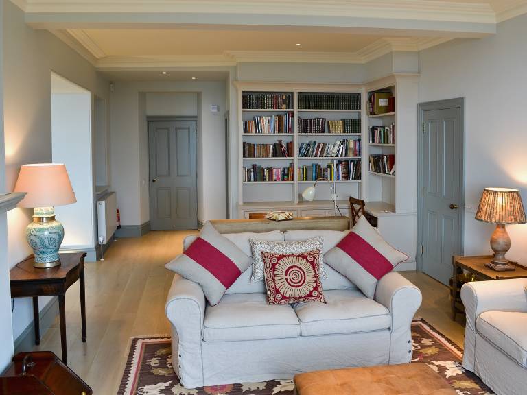 Children-friendly pleasant cottage with BBQ, patio & yard | Sea view | Pets are welcome — photo 4