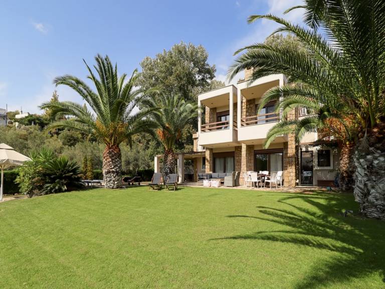Escape to Paradise - Experience Luxury and Serenity at Villa Elina in Sithonia! — photo 5