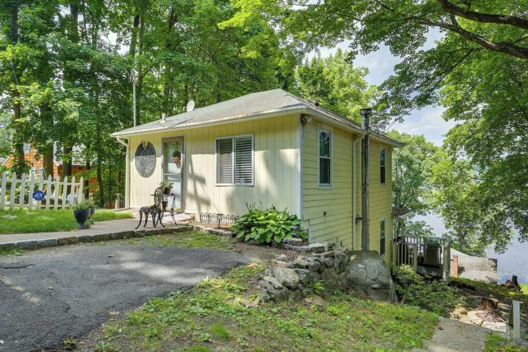 House Danbury
