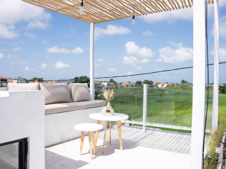 Vacation home with pool | Perfect for remote work — photo 4