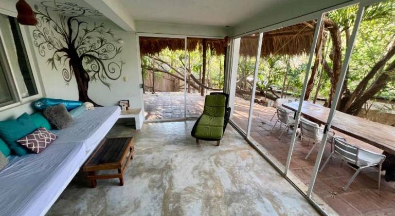Charming vacation home with pool | Dogs allowed — photo 4