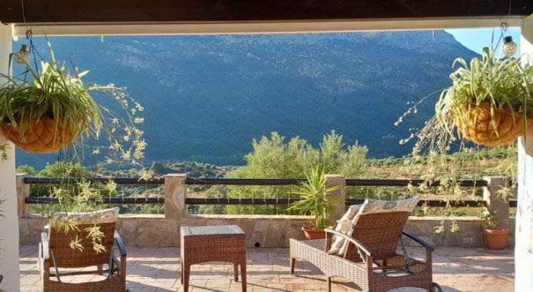 Chalet with pool — photo 5