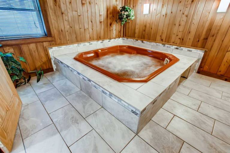 Fully equipped wonderful vacation home with terrace, barbeque & hot tub | Pet-friendly — photo 2