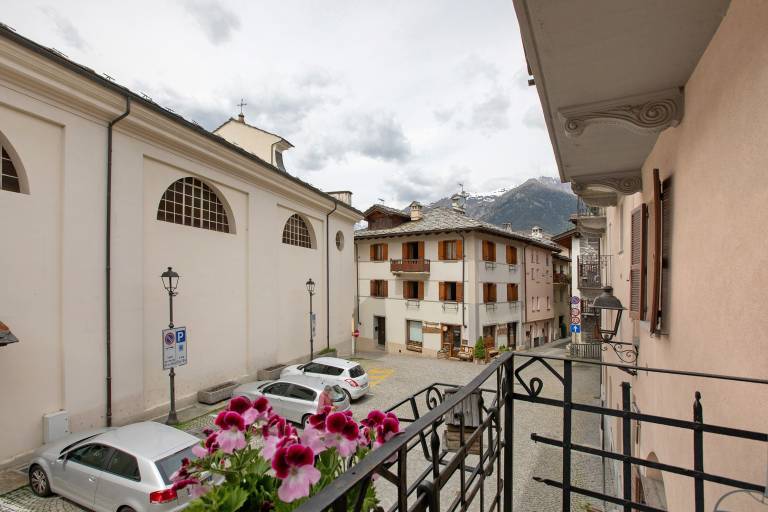 Panoramic Apartment in the Heart of La Salle with Balcony and Fast Wi-Fi — photo 2