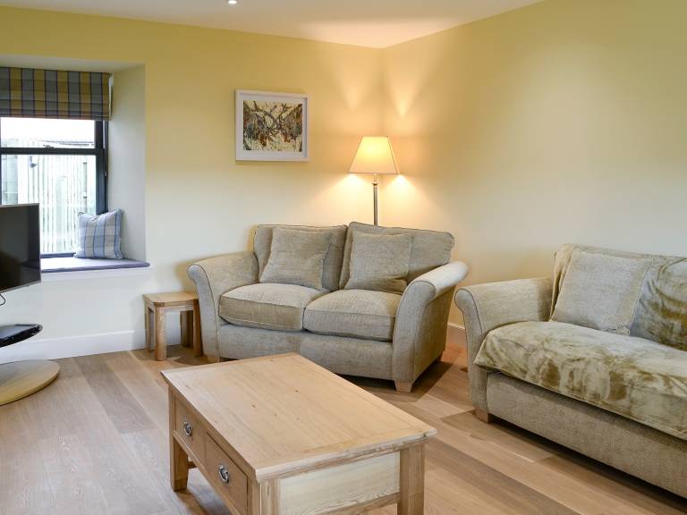 Child-friendly cottage with yard | Pet-friendly — photo 2
