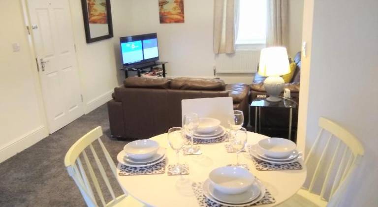 Rental apartment with patio — photo 2