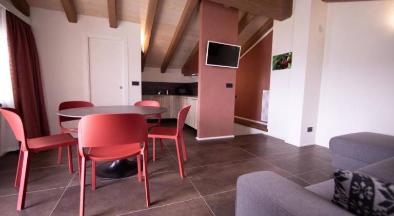 Apartment with patio & yard | Good for workation — photo 3