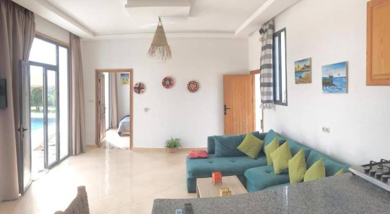 Villa with pool — photo 2