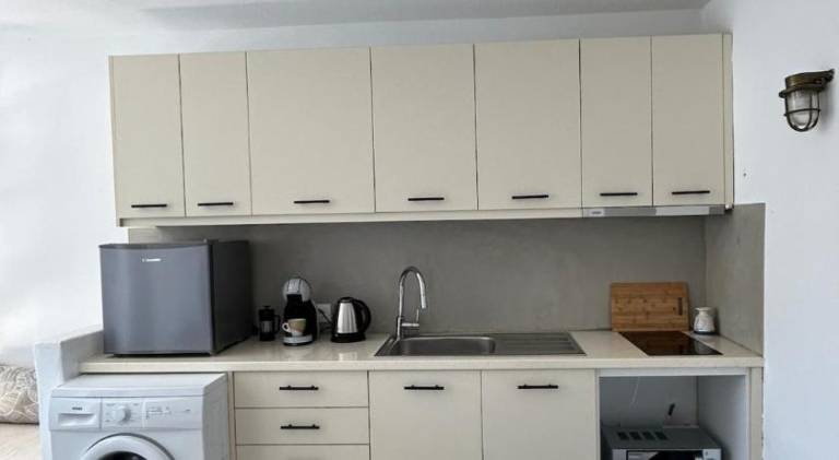 Rental apartment with yard — photo 5