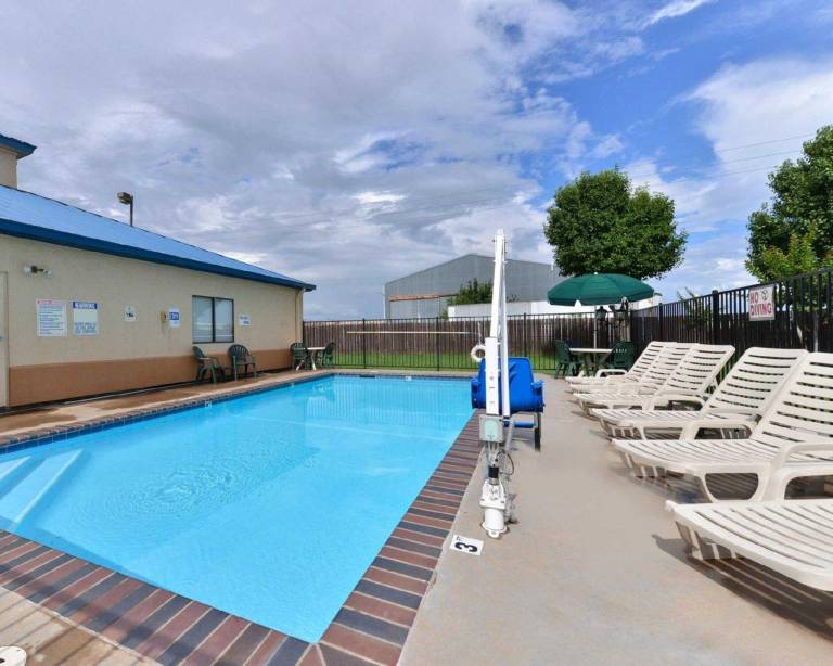 Quality Inn & Suites Wichita Falls I-44 — photo 5