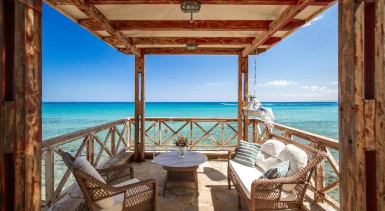 Luxury Beachfront Villa Margarita with Private Beach, Pool & Jacuzzi in Zakynthos — photo 3
