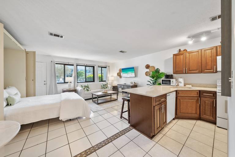 Hidden Beach Villas - 111 — photo 4