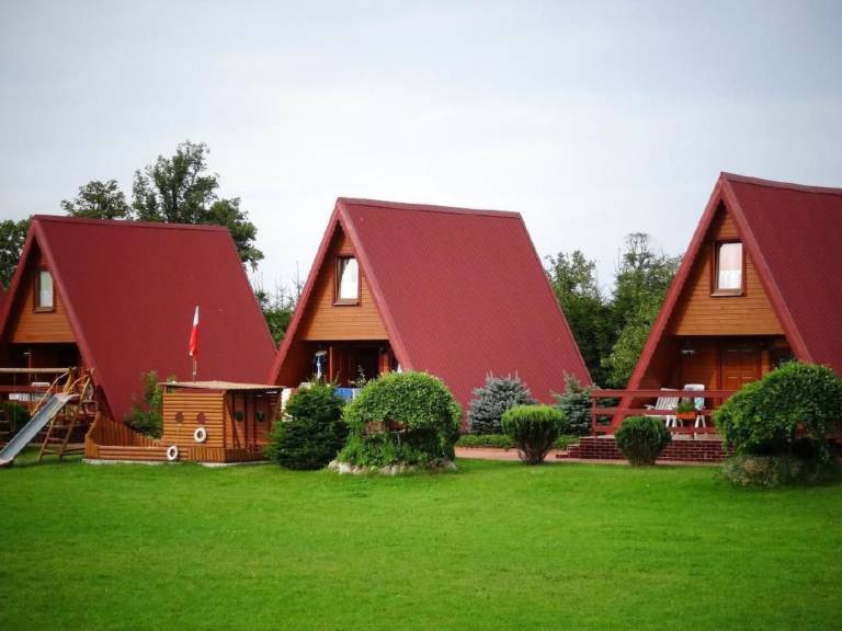 Vacation home with garden, terrace & barbeque | Nature view in Kolobrzeg
