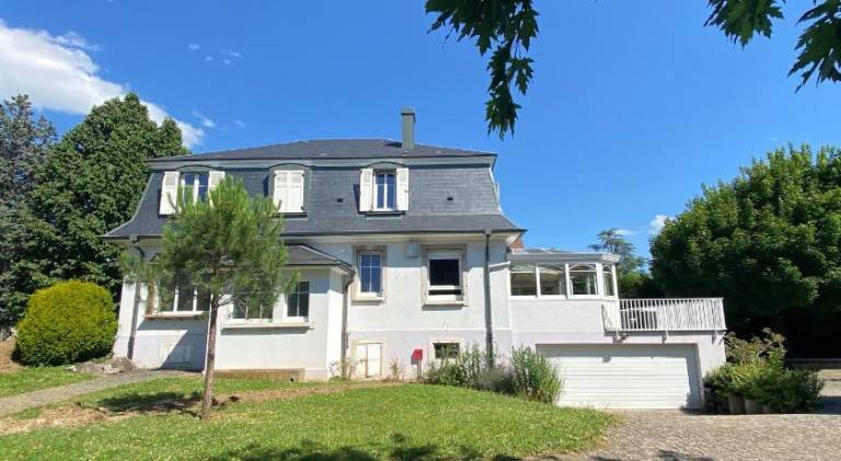 350 m&sup2; Villa