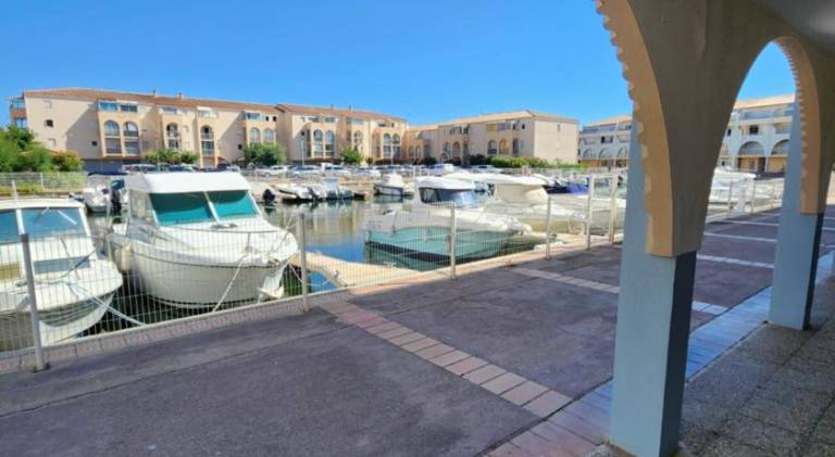 Holiday apartment with 2 rooms for 4 persons in Sète