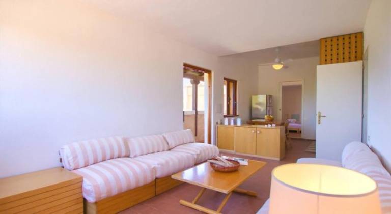 Apartment with garden — photo 2