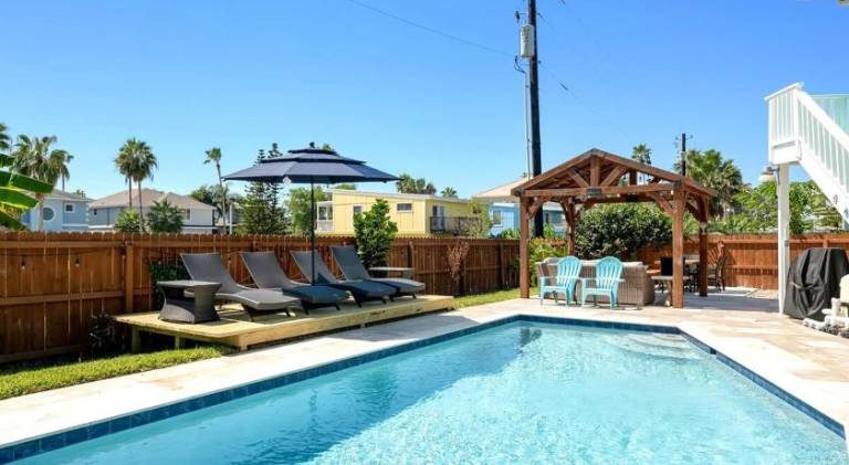 House with private pool & grill | Good for workation in South Padre Island, TX