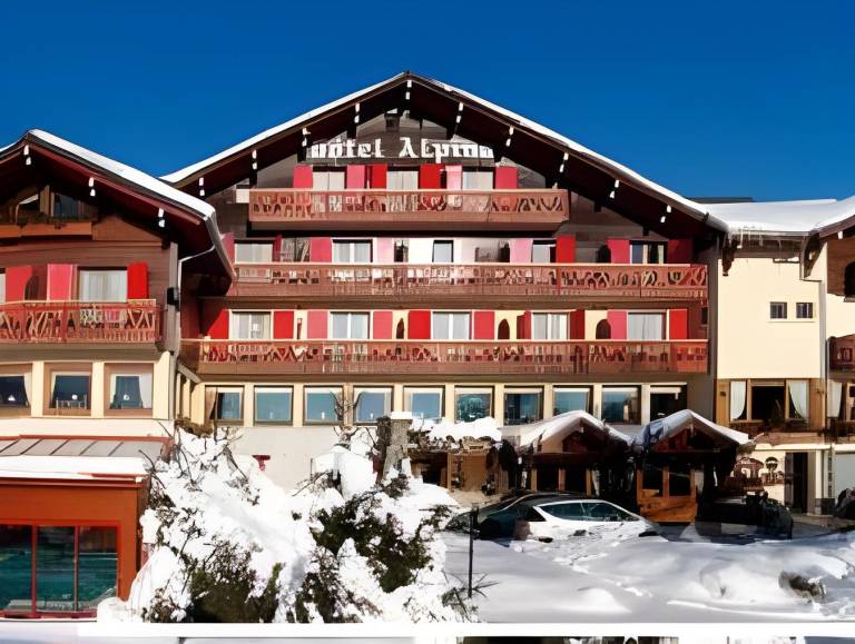 Hotel Alpina & SPA - Restaurant Oxalis in Les Gets