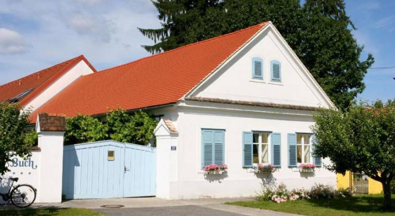 Pension Buch Bed and Breakfast